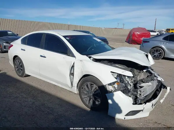 1N4AL3APXJC176522 2018 NISSAN ALTIMA - Image 1