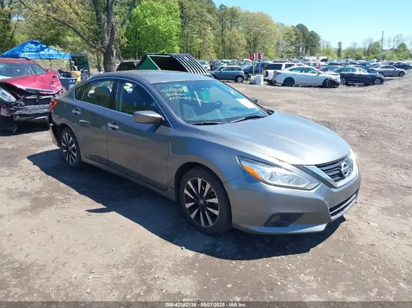 1N4AL3APXJC178352 2018 NISSAN ALTIMA - Image 1