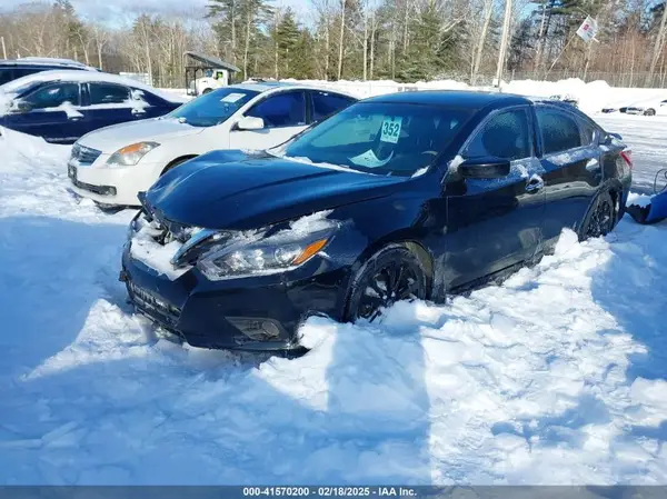 1N4AL3APXJC180506 2018 NISSAN ALTIMA - Image 2