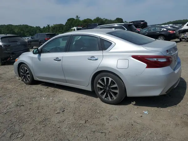 1N4AL3APXJC180649 2018 NISSAN ALTIMA - Image 2
