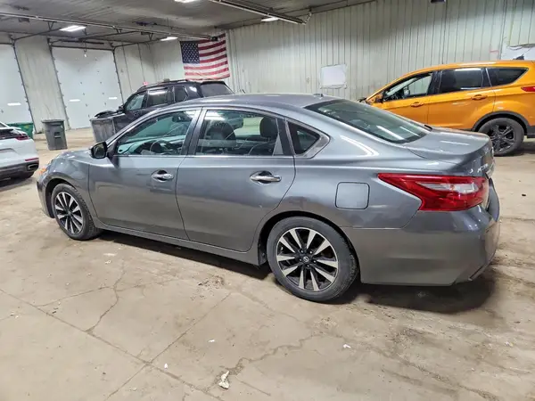1N4AL3APXJC183244 2018 NISSAN ALTIMA - Image 2