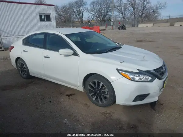 1N4AL3APXJC188489 2018 NISSAN ALTIMA - Image 1