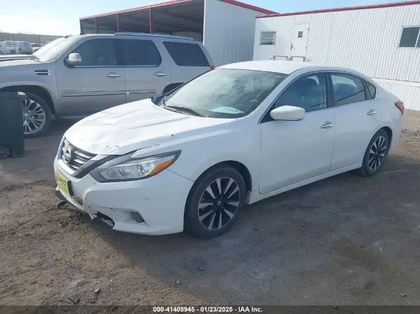 1N4AL3APXJC188489 2018 NISSAN ALTIMA - Image 2