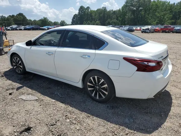 1N4AL3APXJC188508 2018 NISSAN ALTIMA - Image 2