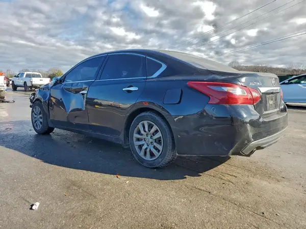 1N4AL3APXJC189724 2018 NISSAN ALTIMA - Image 2