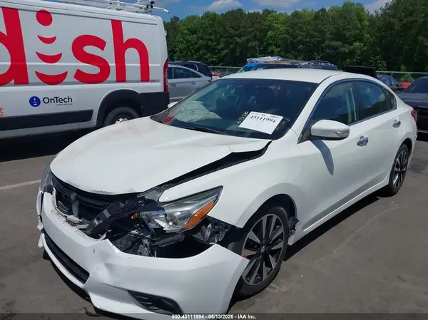 1N4AL3APXJC190484 2018 NISSAN ALTIMA - Image 2