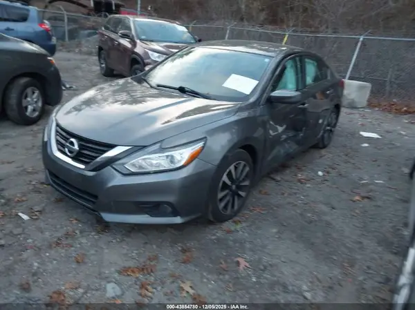 1N4AL3APXJC192154 2018 NISSAN ALTIMA - Image 2