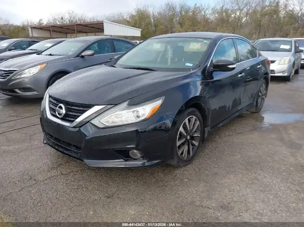 1N4AL3APXJC192946 2018 NISSAN ALTIMA - Image 2