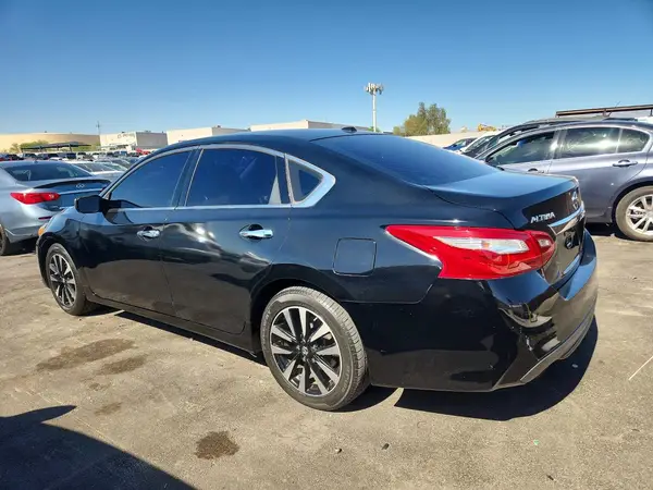 1N4AL3APXJC198634 2018 NISSAN ALTIMA - Image 2