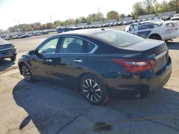 1N4AL3APXJC198973 2018 NISSAN ALTIMA - Image 2