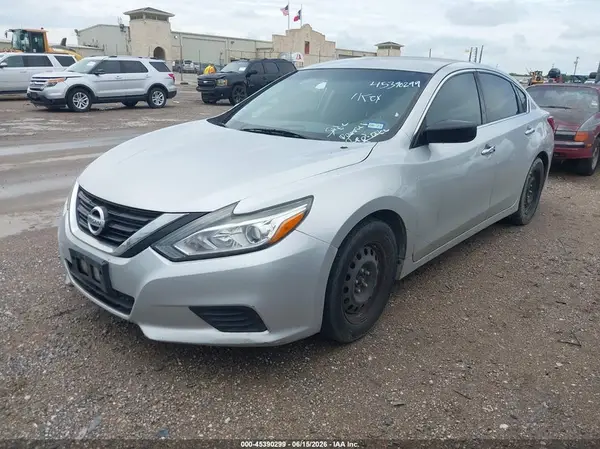 1N4AL3APXJC201502 2018 NISSAN ALTIMA - Image 2