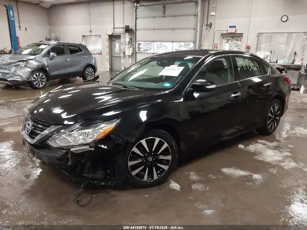 1N4AL3APXJC202097 2018 NISSAN ALTIMA - Image 2