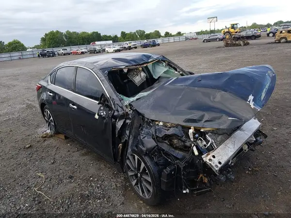 1N4AL3APXJC205758 2018 NISSAN ALTIMA - Image 1