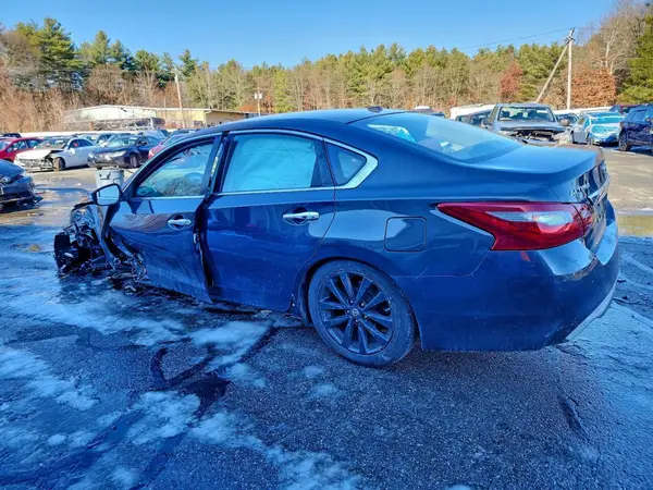 1N4AL3APXJC205825 2018 NISSAN ALTIMA - Image 2