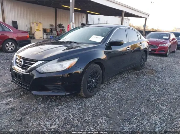 1N4AL3APXJC208109 2018 NISSAN ALTIMA - Image 2