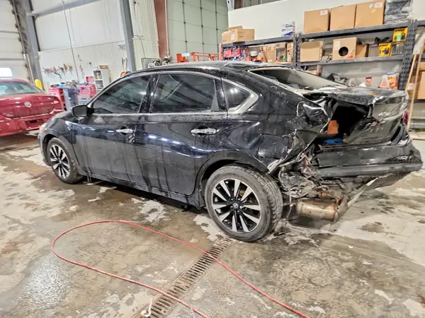 1N4AL3APXJC210281 2018 NISSAN ALTIMA - Image 2