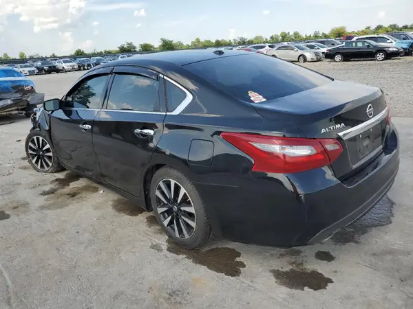 1N4AL3APXJC215769 2018 NISSAN ALTIMA - Image 2