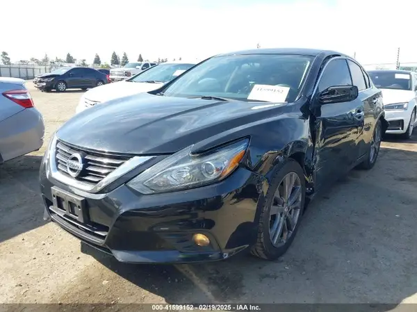 1N4AL3APXJC219854 2018 NISSAN ALTIMA - Image 2
