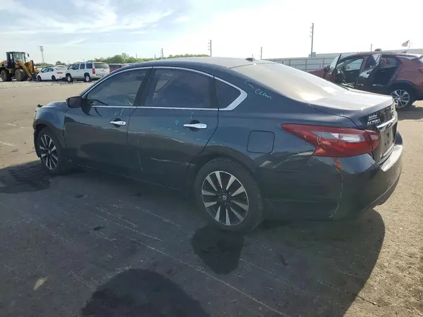 1N4AL3APXJC220213 2018 NISSAN ALTIMA - Image 2