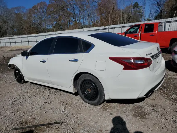 1N4AL3APXJC224049 2018 NISSAN ALTIMA - Image 2