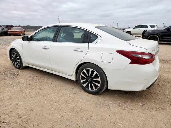1N4AL3APXJC224343 2018 NISSAN ALTIMA - Image 2