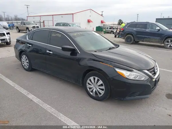 1N4AL3APXJC228943 2018 NISSAN ALTIMA - Image 1