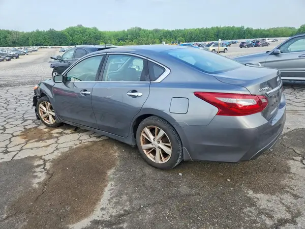 1N4AL3APXJC230465 2018 NISSAN ALTIMA - Image 2