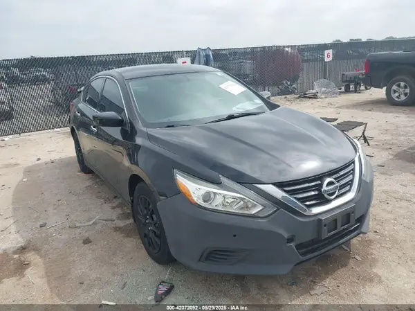1N4AL3APXJC232149 2018 NISSAN ALTIMA - Image 1