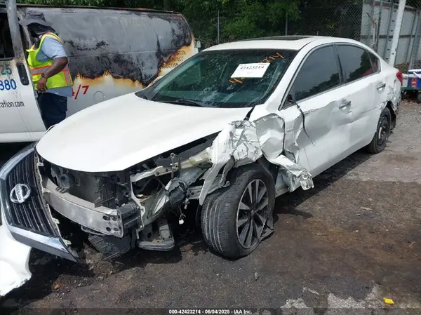 1N4AL3APXJC233320 2018 NISSAN ALTIMA - Image 2