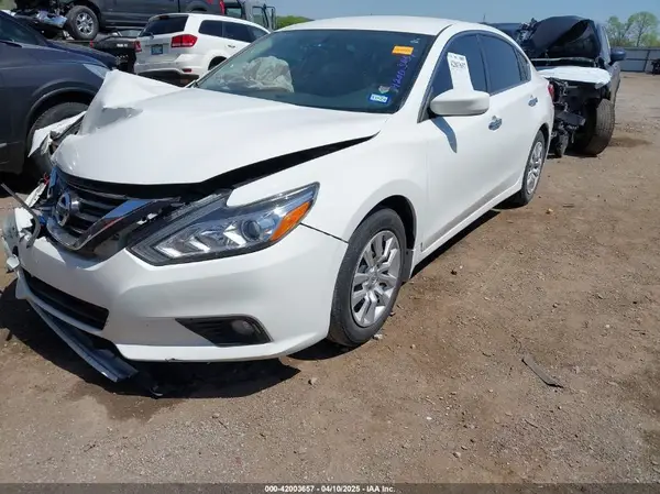 1N4AL3APXJC233527 2018 NISSAN ALTIMA - Image 2