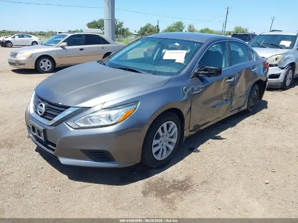 1N4AL3APXJC233835 2018 NISSAN ALTIMA - Image 2