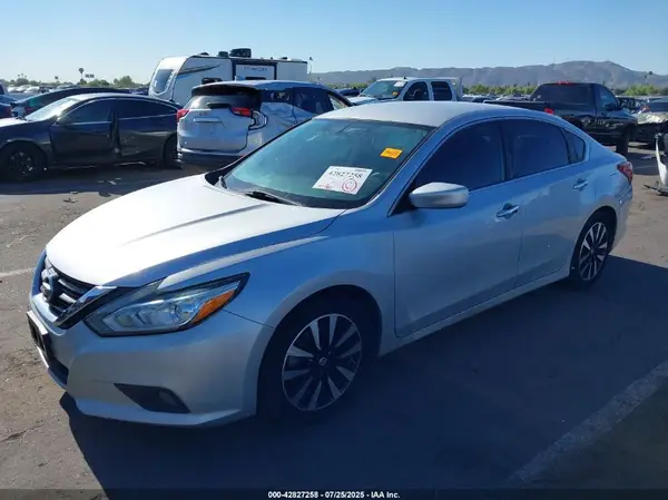 1N4AL3APXJC237108 2018 NISSAN ALTIMA - Image 2