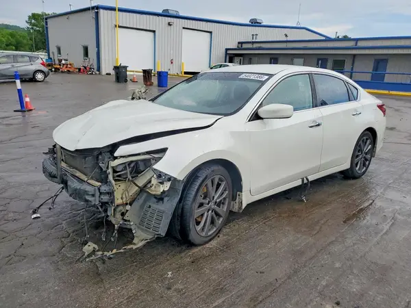 1N4AL3APXJC237643 2018 NISSAN ALTIMA - Image 1