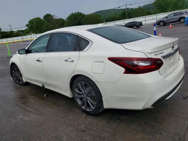 1N4AL3APXJC237643 2018 NISSAN ALTIMA - Image 2