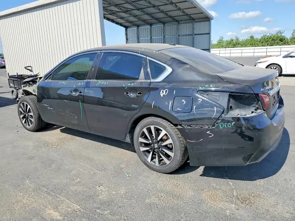 1N4AL3APXJC242678 2018 NISSAN ALTIMA - Image 2