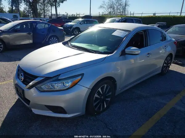 1N4AL3APXJC245094 2018 NISSAN ALTIMA - Image 2