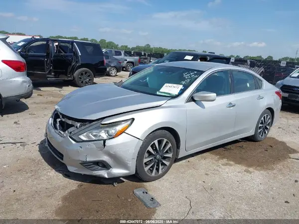 1N4AL3APXJC247086 2018 NISSAN ALTIMA - Image 2