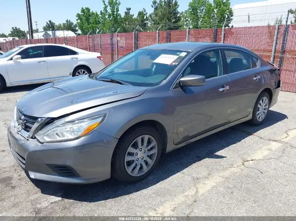 1N4AL3APXJC247900 2018 NISSAN ALTIMA - Image 2