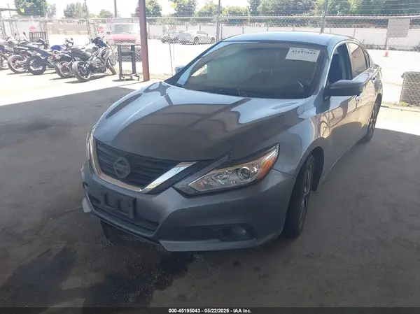 1N4AL3APXJC248433 2018 NISSAN ALTIMA - Image 2