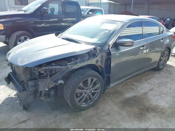 1N4AL3APXJC250053 2018 NISSAN ALTIMA - Image 2