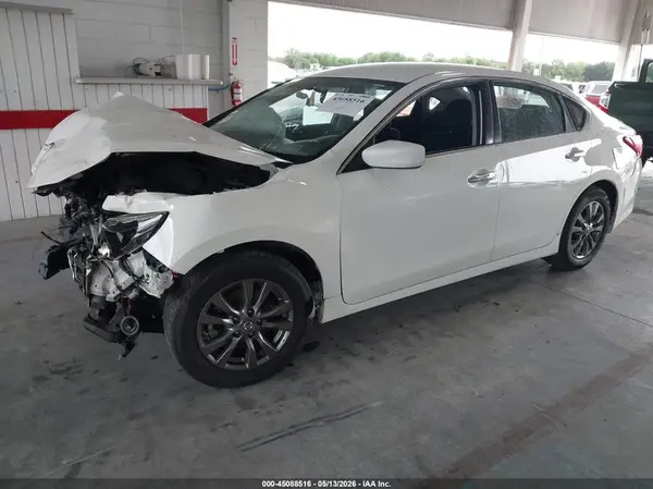 1N4AL3APXJC250800 2018 NISSAN ALTIMA - Image 2