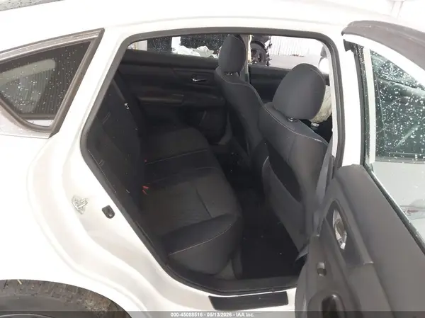 1N4AL3APXJC250800 2018 NISSAN ALTIMA - Image 8