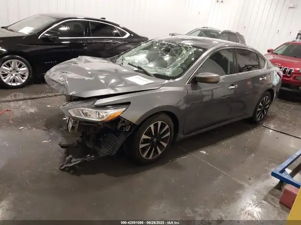1N4AL3APXJC251767 2018 NISSAN ALTIMA - Image 2