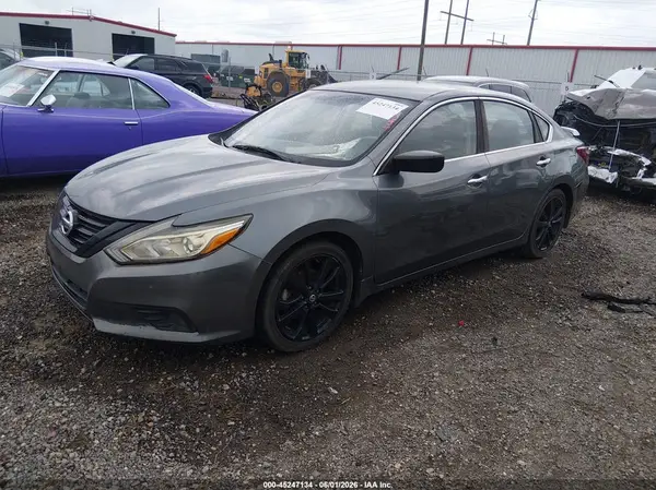 1N4AL3APXJC251798 2018 NISSAN ALTIMA - Image 2