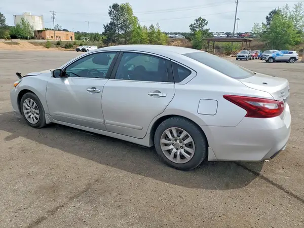 1N4AL3APXJC258296 2018 NISSAN ALTIMA - Image 2