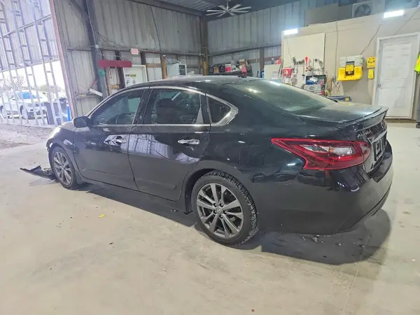 1N4AL3APXJC258721 2018 NISSAN ALTIMA - Image 2