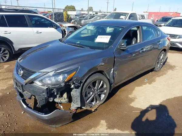 1N4AL3APXJC260579 2018 NISSAN ALTIMA - Image 2