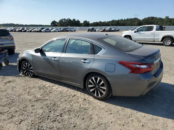 1N4AL3APXJC261196 2018 NISSAN ALTIMA - Image 2