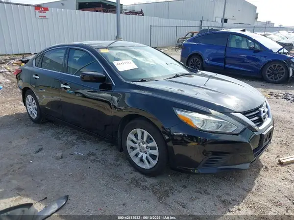 1N4AL3APXJC261778 2018 NISSAN ALTIMA - Image 1