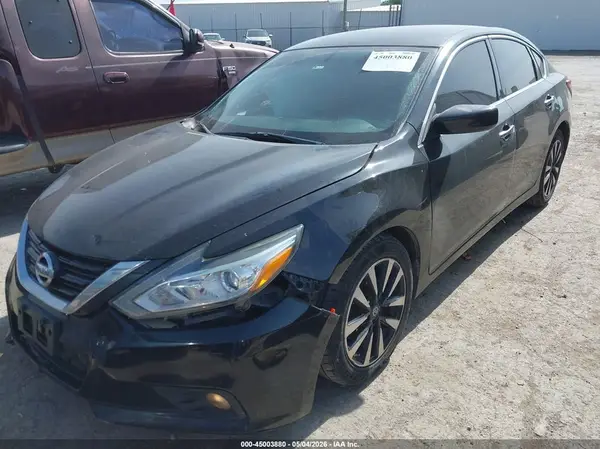 1N4AL3APXJC262090 2018 NISSAN ALTIMA - Image 2